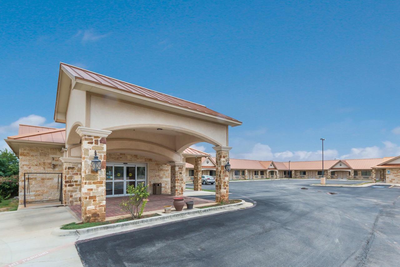 Motel 6 Floresville Eksteriør bilde