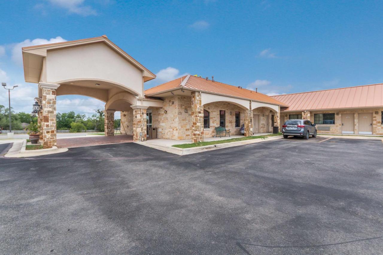 Motel 6 Floresville Eksteriør bilde