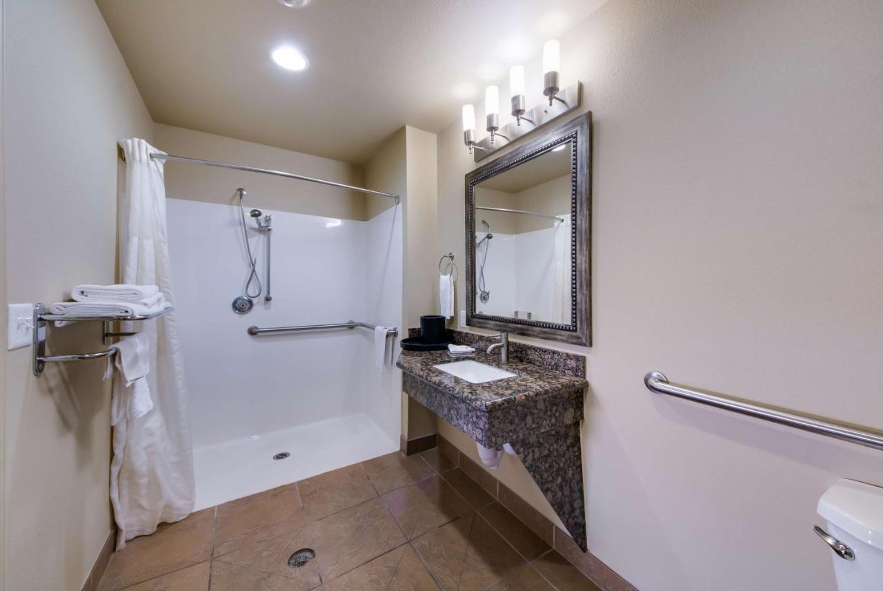 Motel 6 Floresville Eksteriør bilde
